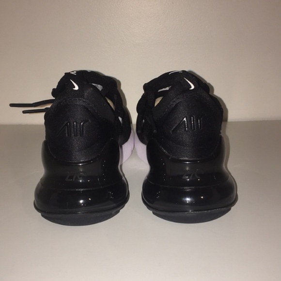 Women's Nike Air Max 270 AH6789-001 Black - Picture 6 of 6